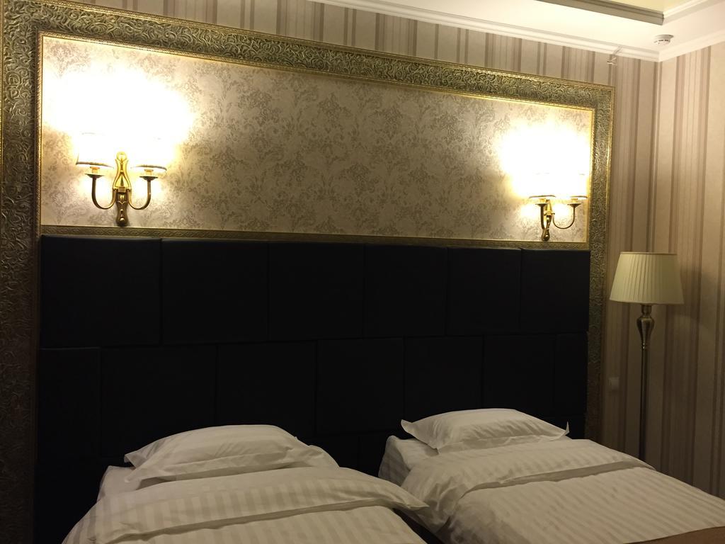 Astor Hotel & Spa Bichkek Extérieur photo