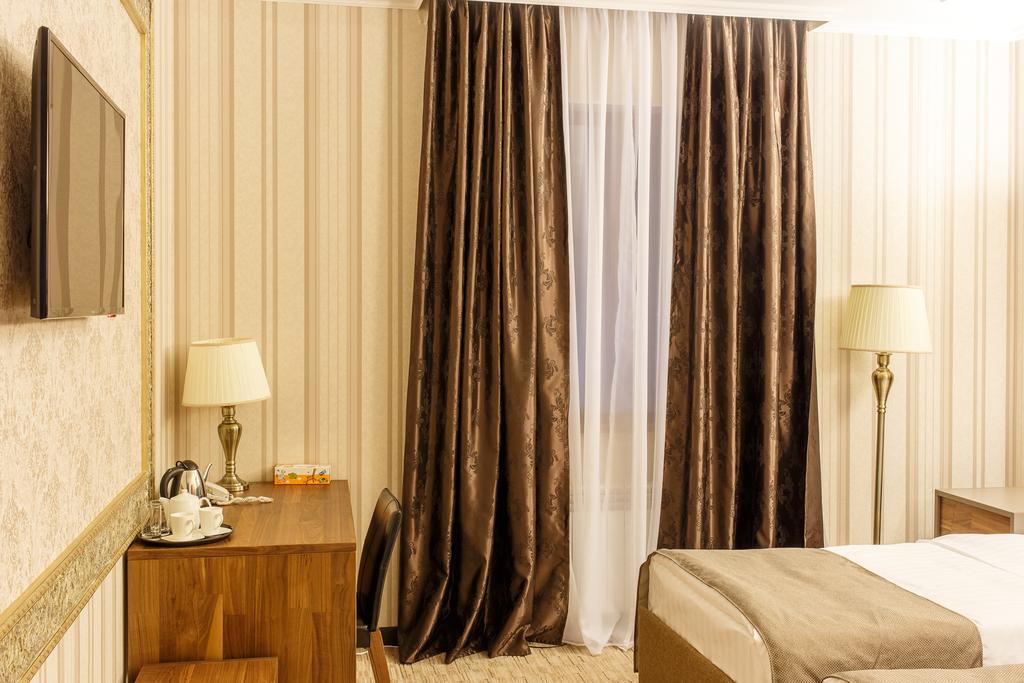 Astor Hotel & Spa Bichkek Chambre photo