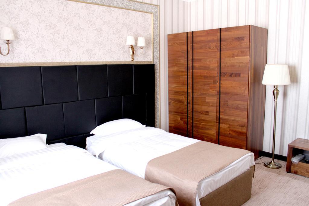 Astor Hotel & Spa Bichkek Extérieur photo